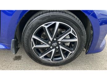 Toyota Yaris 1.5 Hybrid Design 5dr CVT Hybrid Hatchback