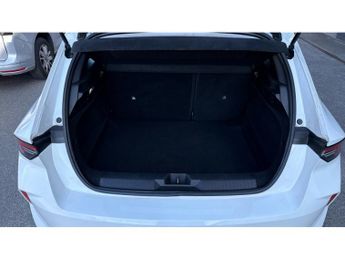 Vauxhall Astra 1.2 Turbo 130 Design 5dr Auto Petrol Hatchback