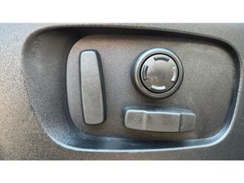 Land Rover Discovery 3.0 D250 S 5dr Auto Diesel Station Wagon