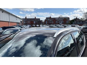 Volvo XC40 2.0 T4 Momentum 5dr AWD Geartronic Petrol Estate