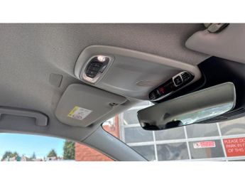 Volvo XC40 2.0 T4 Momentum 5dr AWD Geartronic Petrol Estate