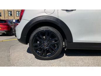 MINI Hatchback 1.5 Cooper II 5dr Auto Petrol Hatchback