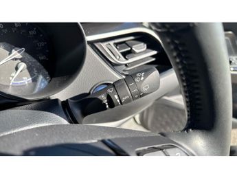 Toyota C-HR 1.8 Hybrid Design 5dr CVT Hybrid Hatchback