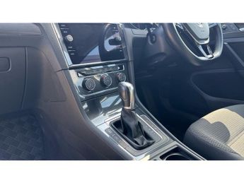 Volkswagen Golf 1.5 TSI EVO SE [Nav] 5dr DSG Petrol Hatchback