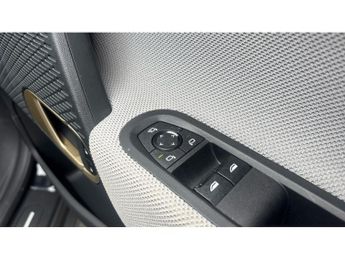 MINI Cooper 135kW E Exclusive [Level 1] 41kWh 3dr Auto Electric Hatchback