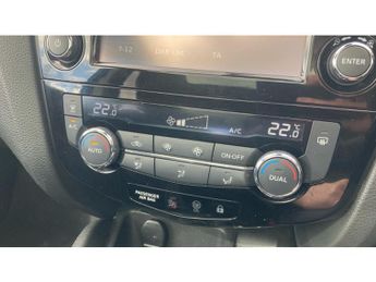 Nissan Qashqai 1.2 DiG-T N-Connecta 5dr Xtronic Petrol Hatchback