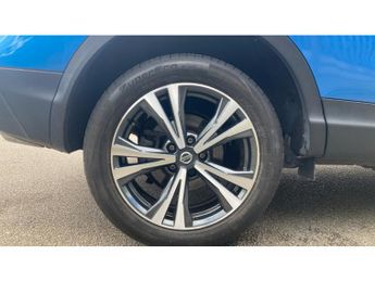 Nissan Qashqai 1.2 DiG-T N-Connecta 5dr Xtronic Petrol Hatchback
