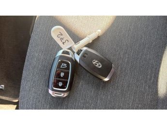 Hyundai KONA 150kW Premium 64kWh 5dr Auto Electric Hatchback