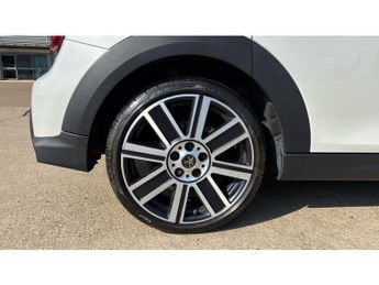 MINI Hatchback 1.5 Cooper Exclusive Premium 5dr Auto Petrol Hatchback