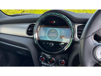 MINI Hatchback 1.5 Cooper Exclusive Premium 5dr Auto Petrol Hatchback