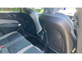 Volvo XC60 2.0 B4D R DESIGN Pro 5dr AWD Geartronic Diesel Estate
