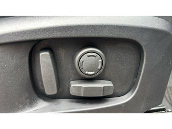 Land Rover Defender 90 Diesel 3.0 D250 Hard Top SE Auto