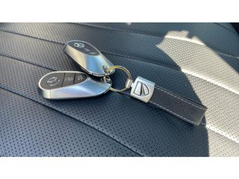 Mercedes-Benz E-Class E300e AMG Line Premium Plus 4dr 9G-Tronic Saloon