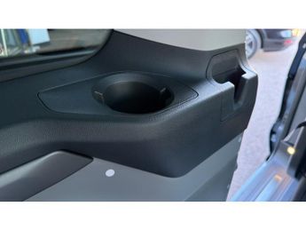 Ford Tourneo Custom 340 L1 Electric Rwd 160kW 65kWh H1 Titanium 8 seater Auto