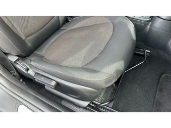MINI Hatchback 1.5 Cooper Classic 3dr Auto [Comfort Pack] Petrol Hatchback