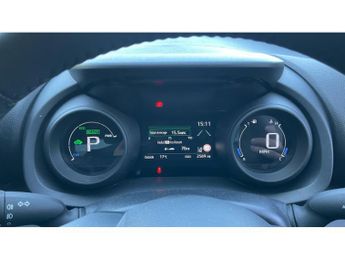 Toyota Yaris 1.5 Hybrid Design 5dr CVT Hybrid Hatchback