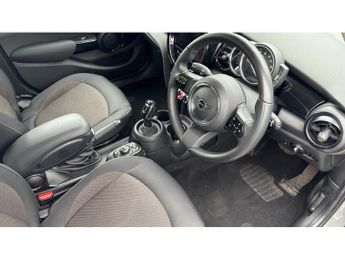 MINI Hatchback 1.5 Cooper Classic 5dr Auto Petrol Hatchback
