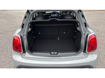 MINI Hatchback 1.5 Cooper Classic 5dr Auto Petrol Hatchback