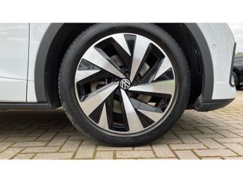 Volkswagen ID.5 150kW Max Pro Performance 77kWh 5dr Auto Electric Coupe
