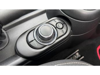 MINI Hatchback 1.5 Cooper Classic 3dr Auto Petrol Hatchback