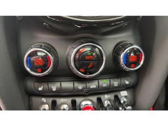 MINI Hatchback 1.5 Cooper Classic 3dr Auto Petrol Hatchback