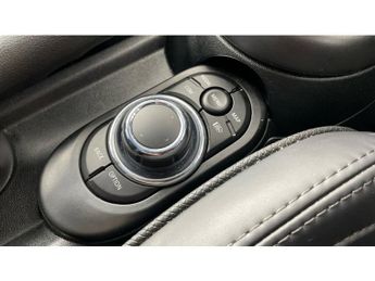MINI Hatchback 1.5 Cooper Exclusive Premium 5dr Auto Petrol Hatchback
