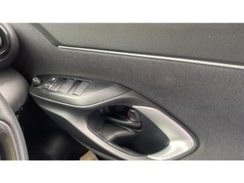 Toyota Yaris Cross 1.5 Hybrid Icon 5dr CVT Hybrid Estate