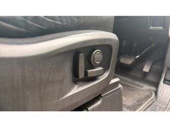 Land Rover Defender 2.0 D240 HSE 110 5dr Auto Diesel Estate