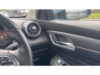 MG HS 1.5 T-GDI PHEV Exclusive 5dr Auto Hatchback
