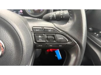 Toyota Yaris 1.5 Hybrid Design 5dr CVT Hybrid Hatchback