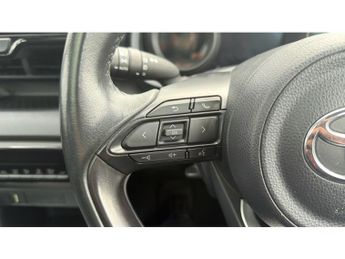 Toyota Yaris 1.5 Hybrid Design 5dr CVT Hybrid Hatchback