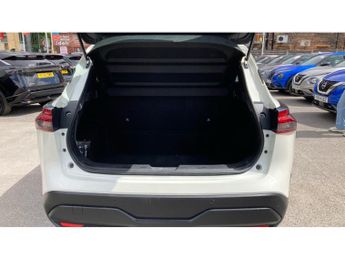 Nissan Qashqai 1.3 DiG-T MH 158 Acenta Premium 5dr Xtronic Petrol Hatchback