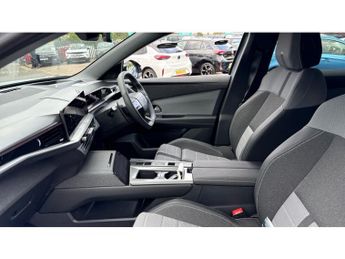 Vauxhall Grandland 1.2 Hybrid [136] Ultimate 5dr e-DCT6 [Pan Roof] Petrol Hatchback