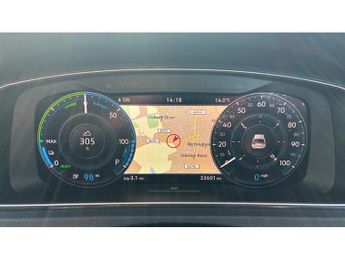 Volkswagen Golf 99kW e-Golf 35kWh 5dr Auto Electric Hatchback
