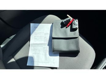 Volkswagen Golf 99kW e-Golf 35kWh 5dr Auto Electric Hatchback