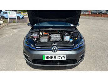 Volkswagen Golf 99kW e-Golf 35kWh 5dr Auto Electric Hatchback