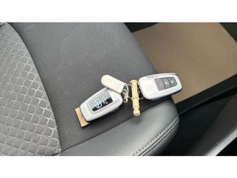 Toyota C-HR 1.8 Hybrid Design 5dr CVT Hybrid Hatchback