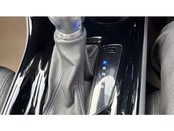 Toyota C-HR 1.8 Hybrid Design 5dr CVT Hybrid Hatchback