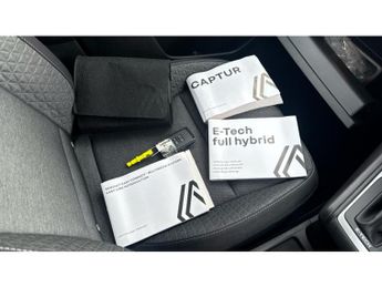 Renault Captur 1.6 E-Tech full hybrid 145 Evolution 5dr Auto Hybrid Hatchback