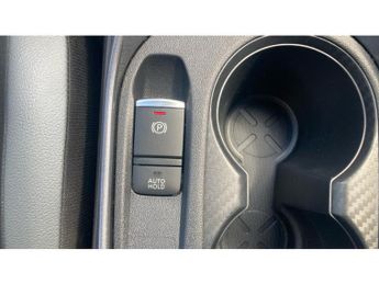 Nissan Juke 1.0 DiG-T 114 N-Connecta 5dr DCT Petrol Hatchback
