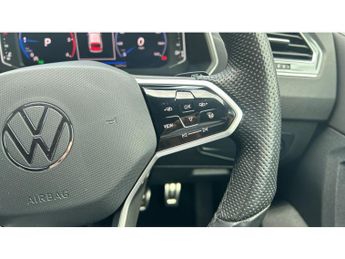 Volkswagen Tiguan 2.0 TDI 200 4Motion R-Line 5dr DSG Diesel Estate