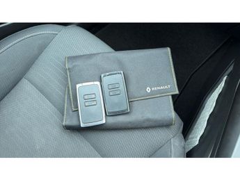 Renault Arkana 1.6 E-TECH Hybrid 145 Iconic 5dr Auto Hybrid Estate