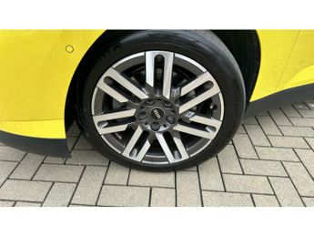 MINI Cooper 135kW E Classic 41kWh 3dr Auto Electric Hatchback