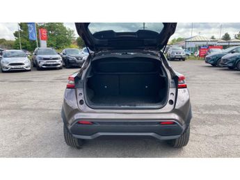 Nissan Juke 1.0 DiG-T 114 N-Connecta 5dr DCT Petrol Hatchback