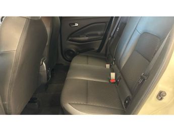 Nissan Juke 1.0 DiG-T 114 N-Connecta 5dr DCT Petrol Hatchback