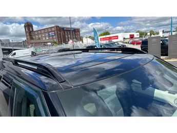 Land Rover Discovery 3.0 D300 R-Dynamic SE 5dr Auto Diesel Station Wagon