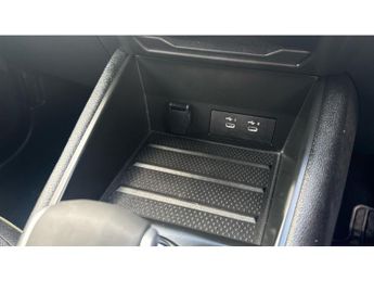 Renault Symbioz 1.6 E-Tech FHEV 145 Techno 5dr Auto Hybrid Estate