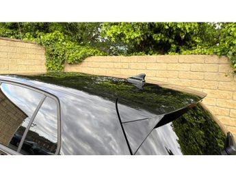 Volkswagen Golf 1.5 eTSI 150 R-Line 5dr DSG Petrol Hatchback