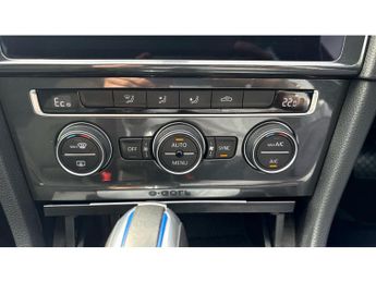 Volkswagen Golf 99kW e-Golf 35kWh 5dr Auto Electric Hatchback