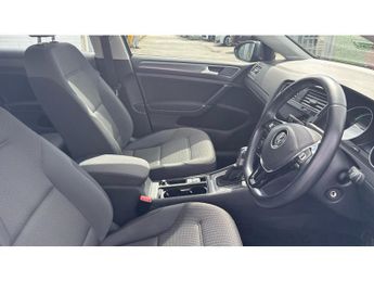 Volkswagen Golf 99kW e-Golf 35kWh 5dr Auto Electric Hatchback